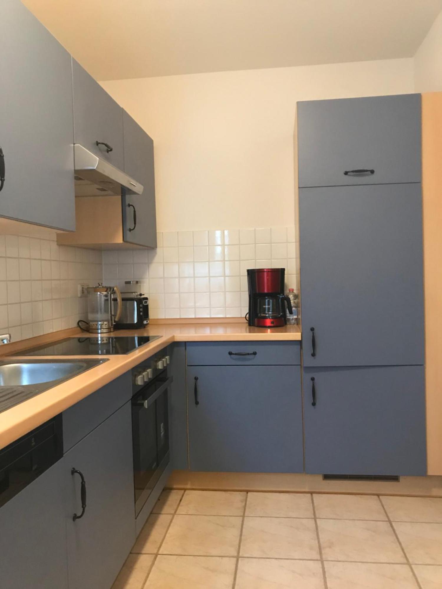 4 Wunderschoene Ferienwohnungen Im Kavaliershaus Schwerin  Zimmer foto